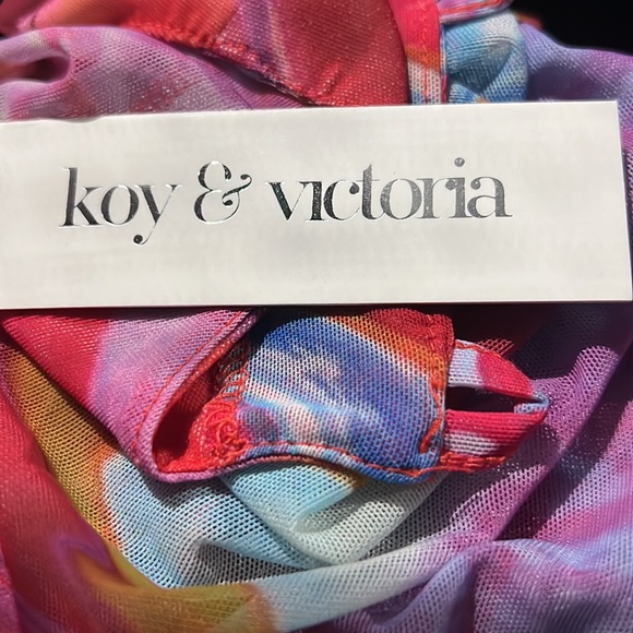NWT Koy & Victoria the Vicky top - Picture 4 of 4